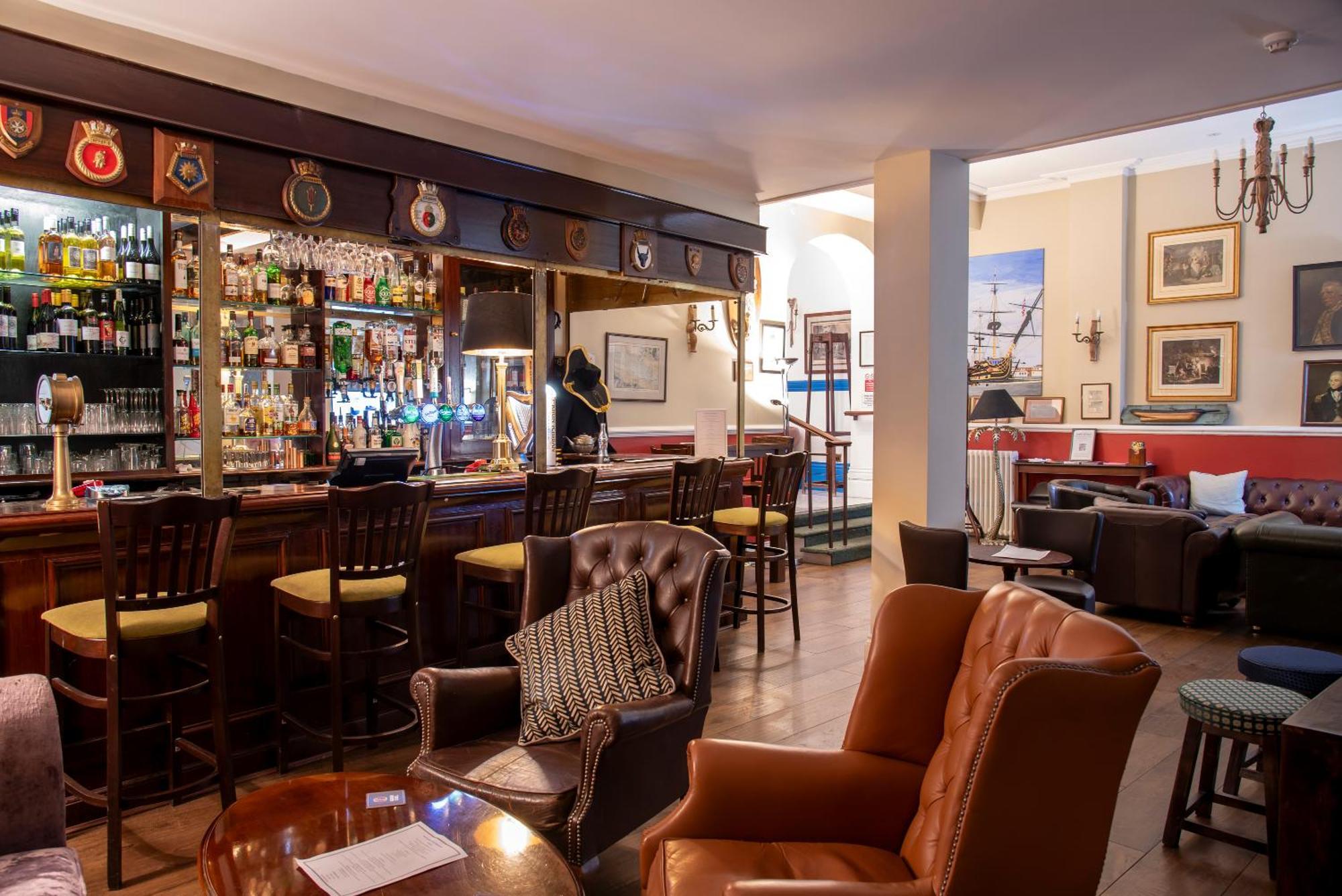 Keppels Head Hotel Портцмаус Экстерьер фото