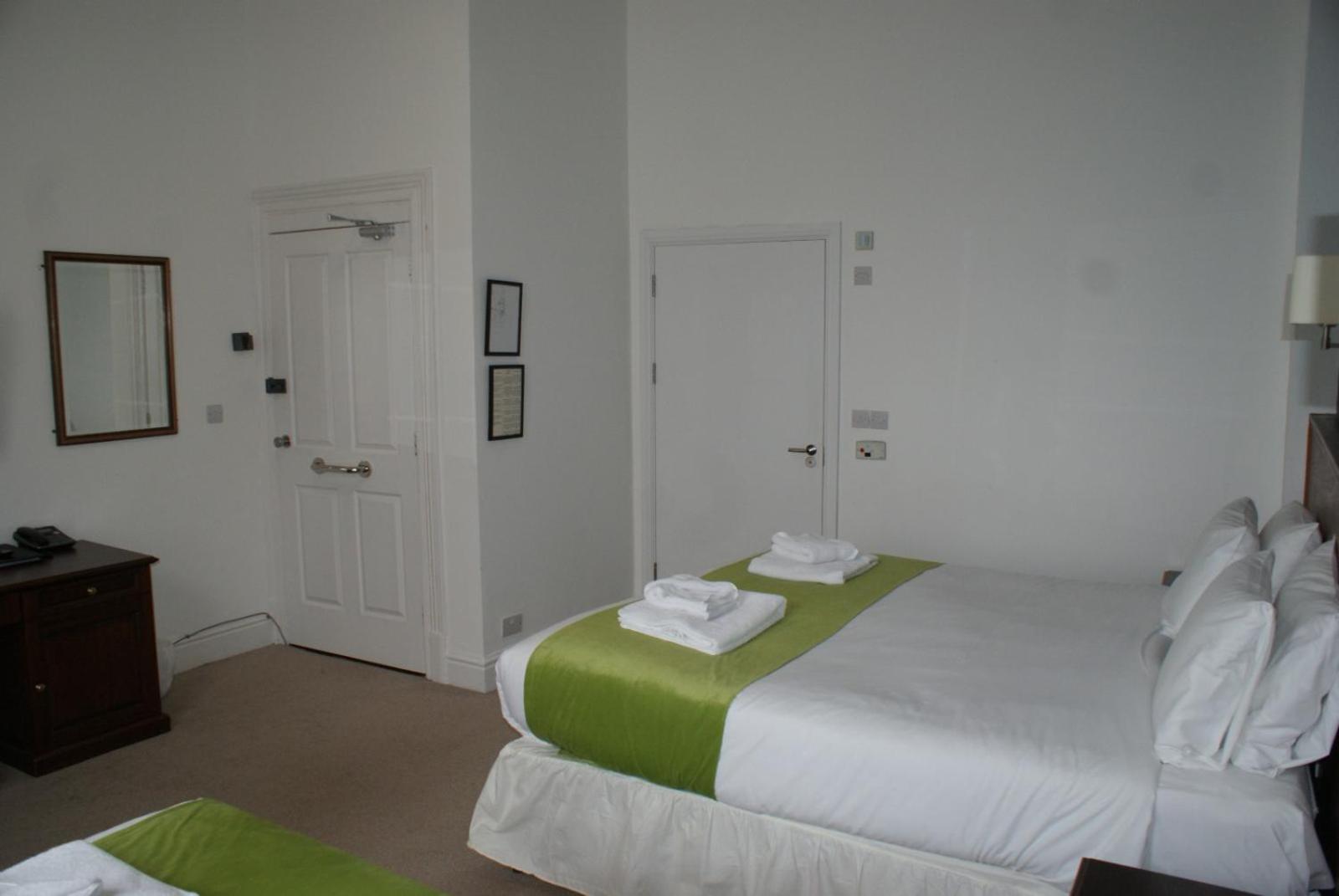 Keppels Head Hotel Портцмаус Экстерьер фото